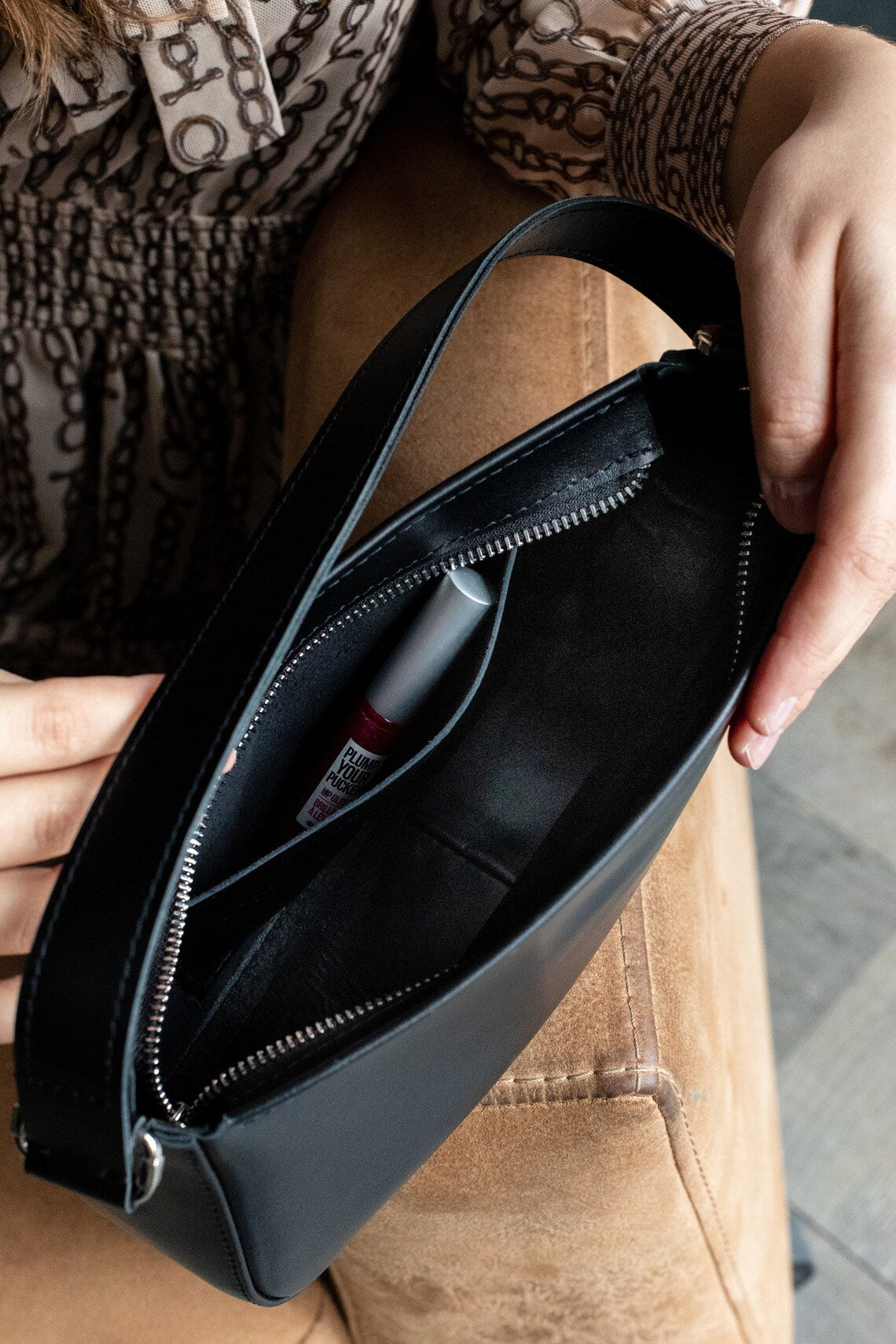 Minimalist Smooth Black Leather Underarm Handbag Shoulder Bag
